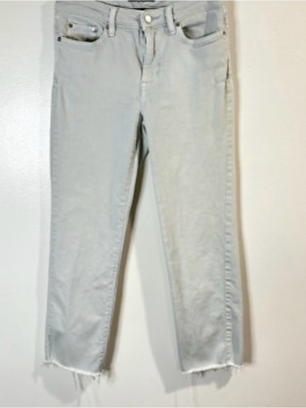 Universal Thread Women's light washed jeans size 16